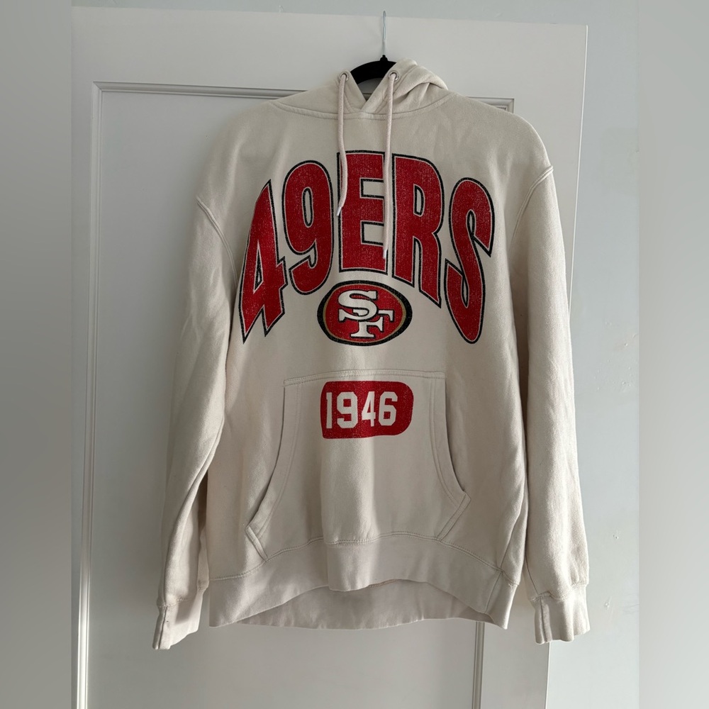 NEW! Never worn 49ers hoodie Mens size Large